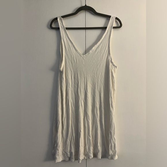 RVCA White Sleeveless V-Neck Mini Dress / Long Tank Top - Size Small - Picture 4 of 5